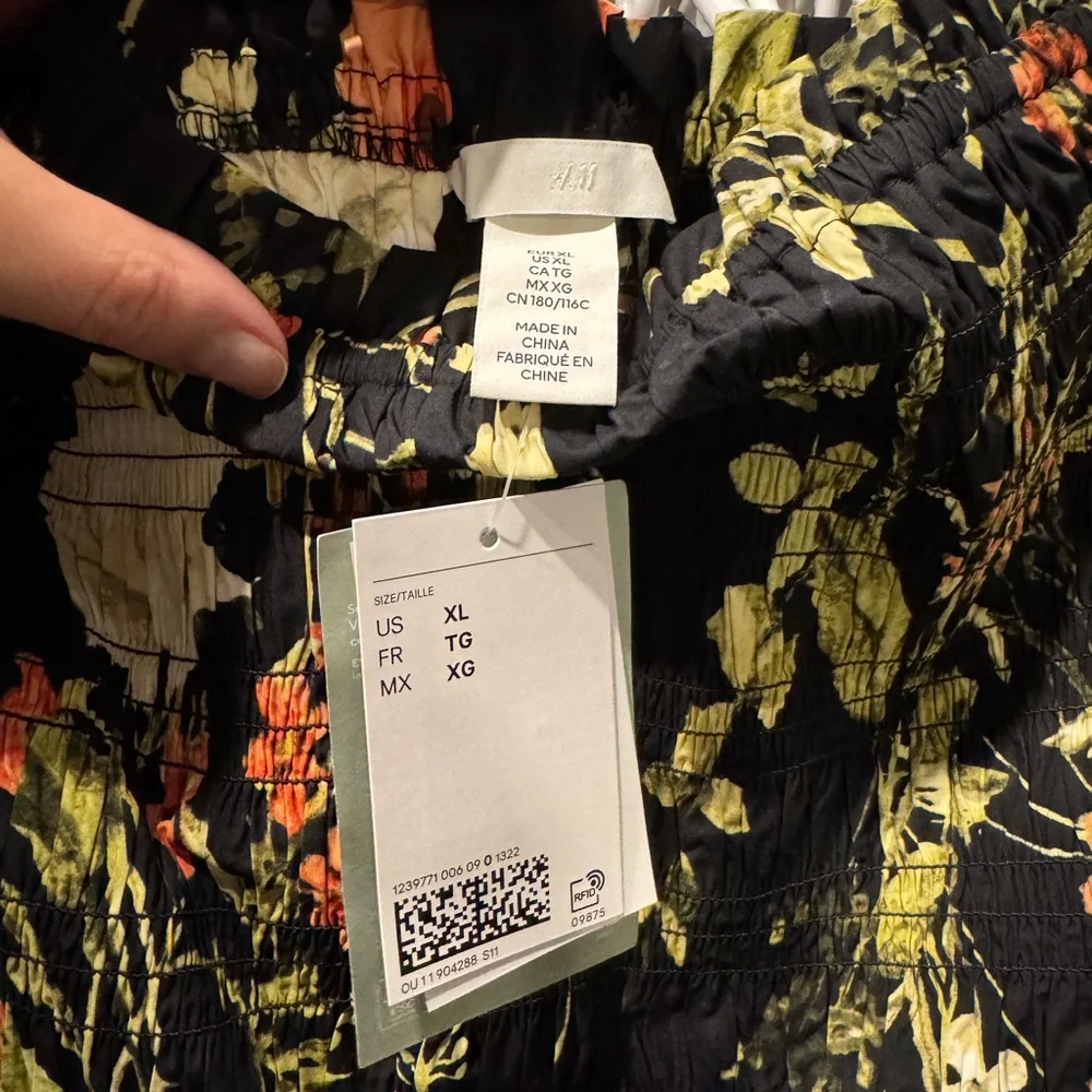 NWT H&M Smocked mini dress, black floral, size XL - Picture 5 of 5